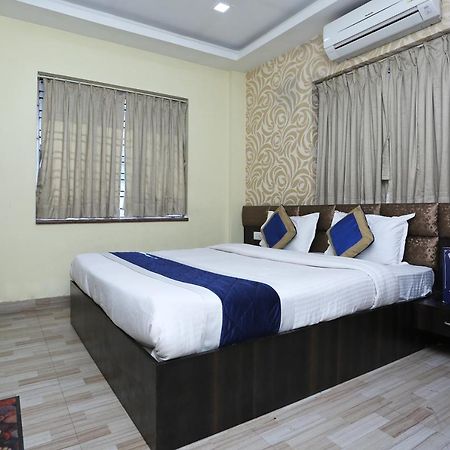 Oyo 7790 Hotel Royal Height Kalkuta Zewnętrze zdjęcie