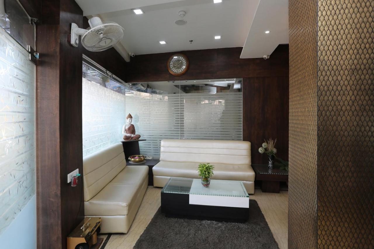 Oyo 7790 Hotel Royal Height Kalkuta Zewnętrze zdjęcie